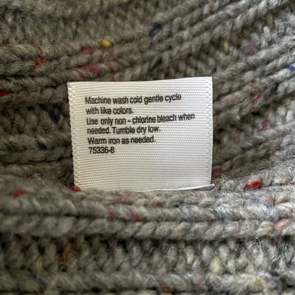 Gray Saint John Bay cable knit sweater size medium - Picture 5 of 5